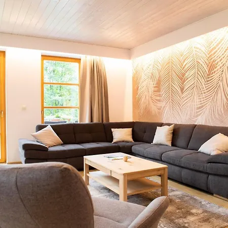 Amenity & Готель