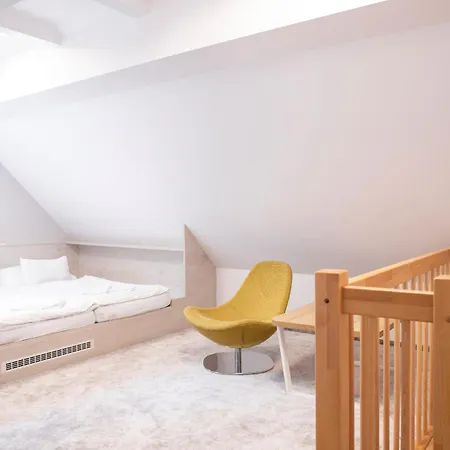 Amenity & Hotel 4*
